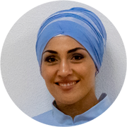Idüna Böhömsis, Studentin der Medizin